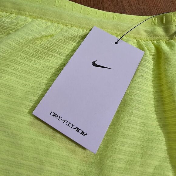 Nike Running Division Pinnacle Racing Shorts Men's XL Volt Black  DA1294 736 New - Picture 6 of 13